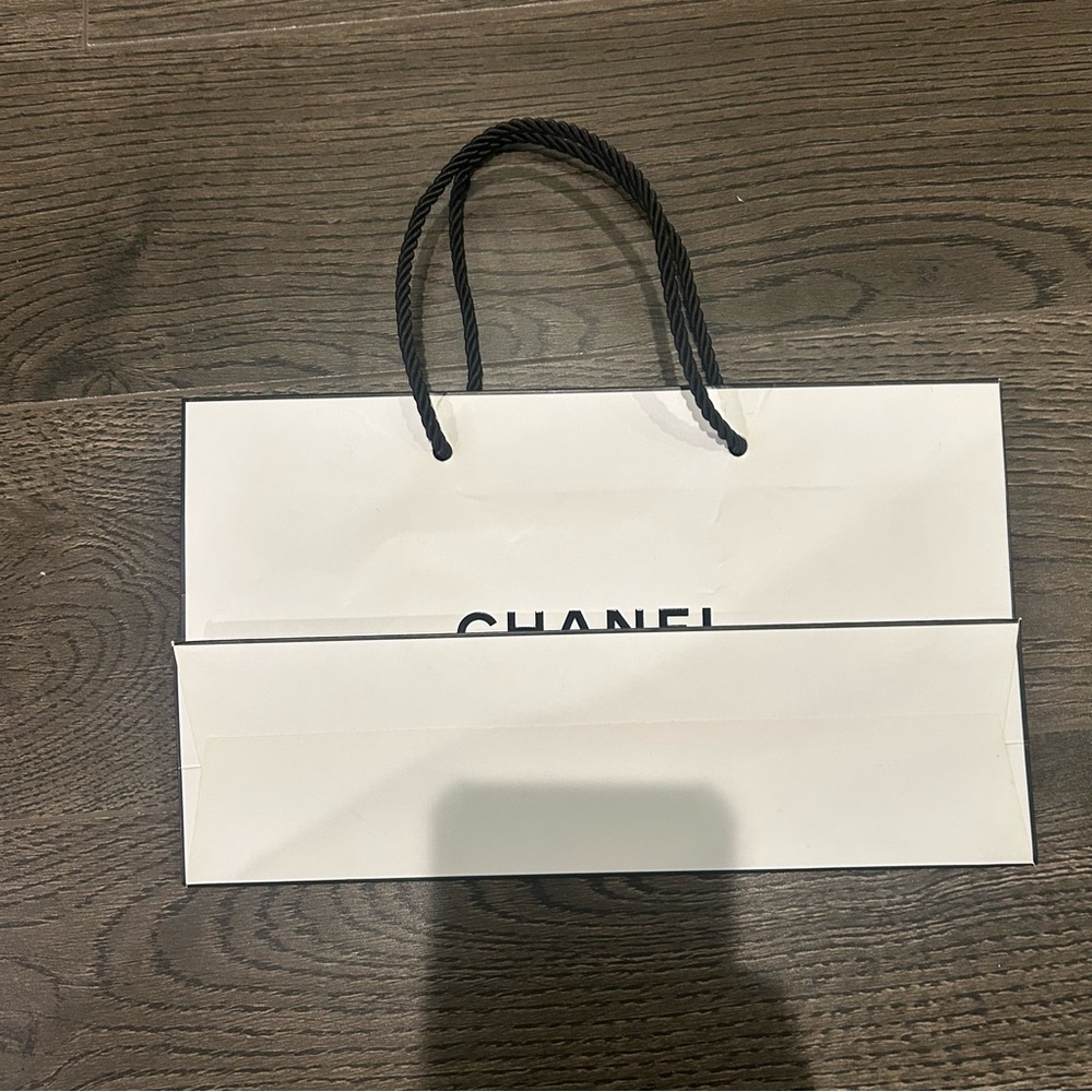 CHANEL Cosmetics Paper Shopping Bag - Picture 5 of 9